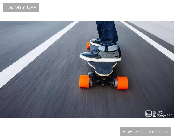 南京滑板队默契配合揭秘：团队精神与技巧的完美结合